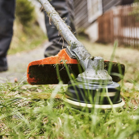 STIHL FS-KM Brushcutter with 4 Tooth Grass Blade | 4180 200 0472 | Main Street Mower | Winter Garden | Clermont | Ocala