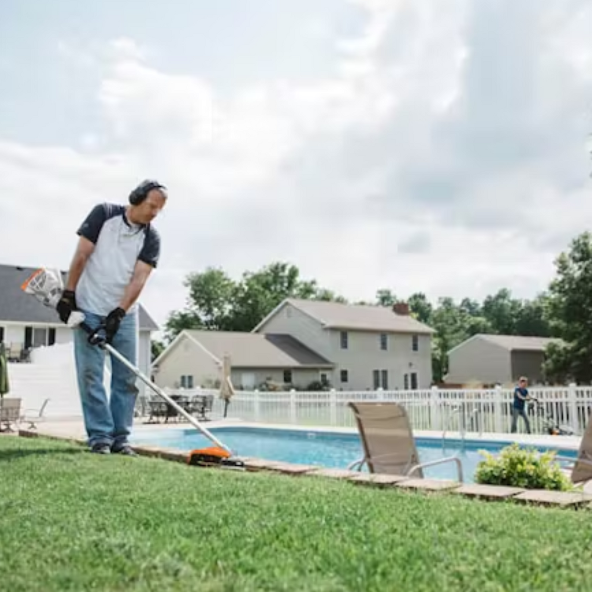 STIHL FS 56 RC-E Gas Powered String Trimmer WITH Easy2Start | Main Street Mower | Winter Garden | Clermont | Ocala